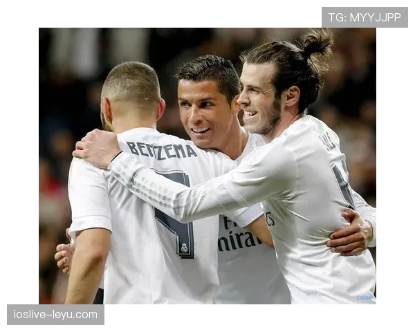 皇马锋线新三叉戟强势亮相，豪华攻击组合状态回暖引期待