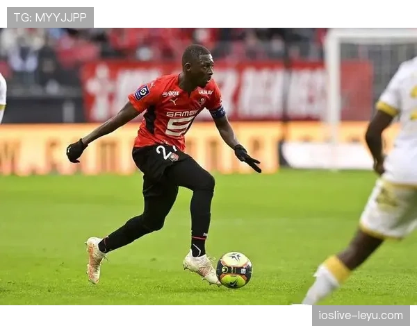 蒙彼利埃中场运转流畅,战术体系持续升级引关注 蒙彼利埃中场运转流畅,战术体系持续升级引关注