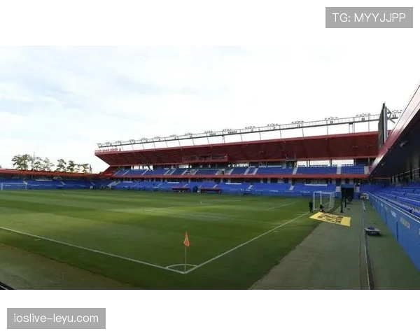 克鲁伊夫战术遗产持续发酵,深刻重塑现代足球战术格局 克鲁伊夫战术遗产持续发酵,深刻重塑现代足球战术格局