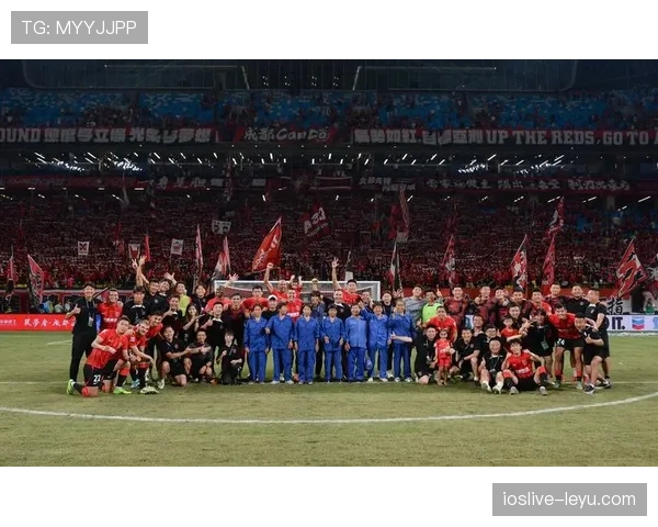 皇家社会边路冲击奏效,稳健发挥斩获胜利 皇家社会边路冲击奏效,稳健发挥斩获胜利