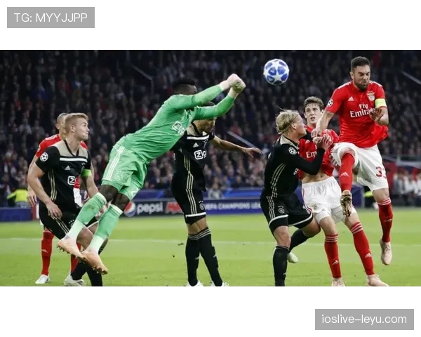 从霍芬海姆梯队到汉堡主力:奥纳纳的职业起步 从霍芬海姆梯队到汉堡主力:奥纳纳的职业起步
