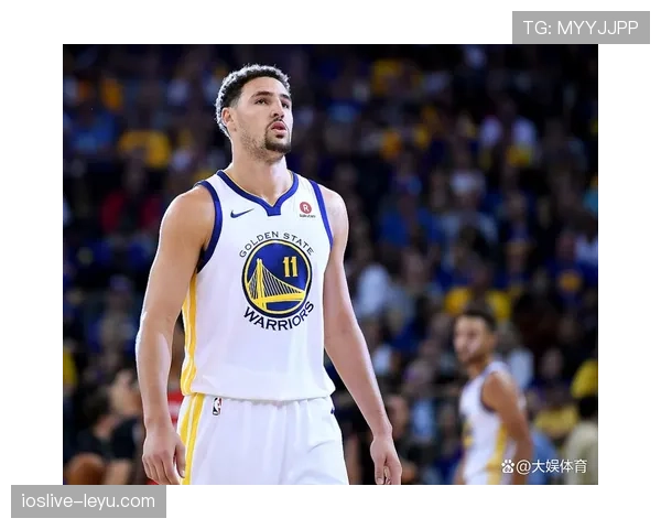 乔丹·汤普森这生活状态也太反差了吧，赛场上拼命一套，私底下竟然这样躺平？